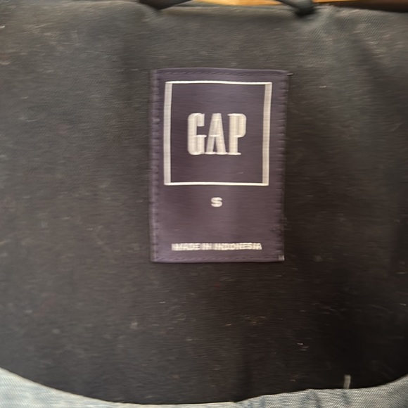 Navy Gap Trench coat - Picture 3 of 3